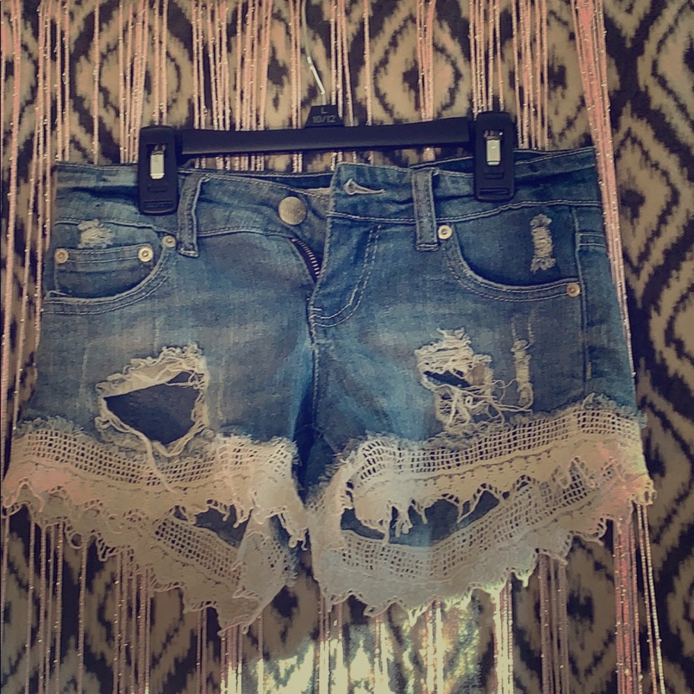 Cute ripped lace shorts